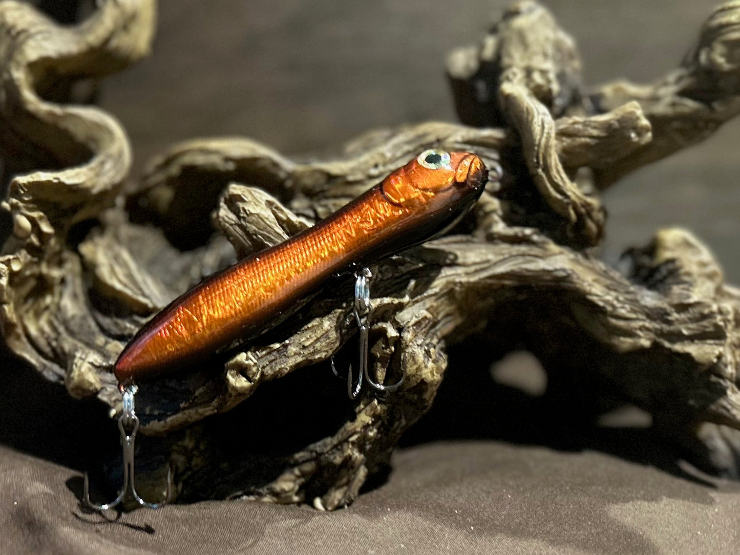 Custom airbrushed 4.0-inch peanut style topwater lure in Dutch Rudder